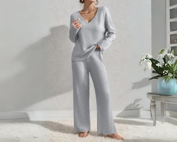 Women's Outwear Winter Lounge Set, Casual Long Sleeve V-Neck Top and Pants, Women's Comfy Sport Casual Set, Pajamas set women, Women set