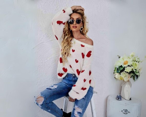 Woven Right Heart Print Fuzzy Crewneck Long Sleeve Sweater