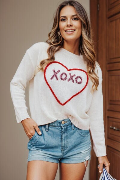 XOXO Heart Patch Valentines Day Sweatshirt, Valentines Day Shirts, Valentines Crewneck, Heart Sweater Love Shirt Unique Holiday Gift for Her